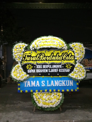 Papan Bunga Duka di Tunggurono